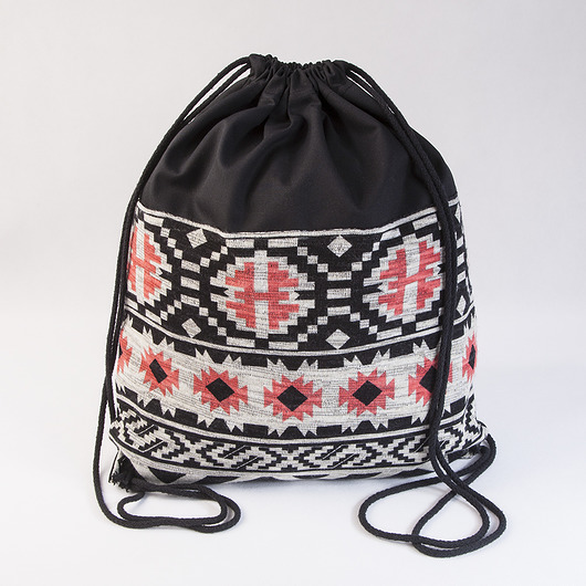 Czarny etno Gawka made by hand