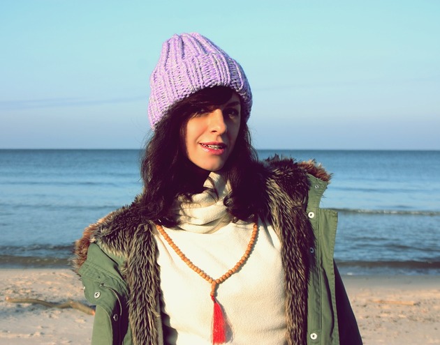 czapki damskie Czapka beanie pastelowy fiolet z wełną