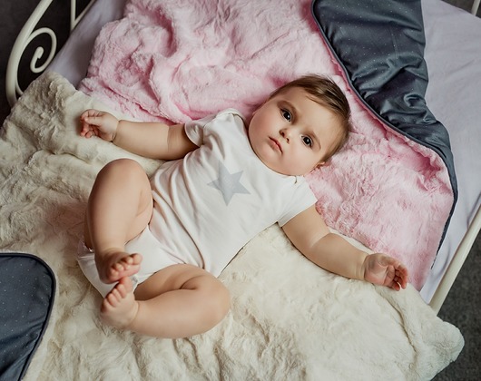 Kocyk niemowlęcy minky Little Stars RÓŻ Myah