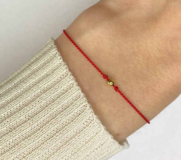 bransoletki na sznurku Czerwona nitka szczęścia