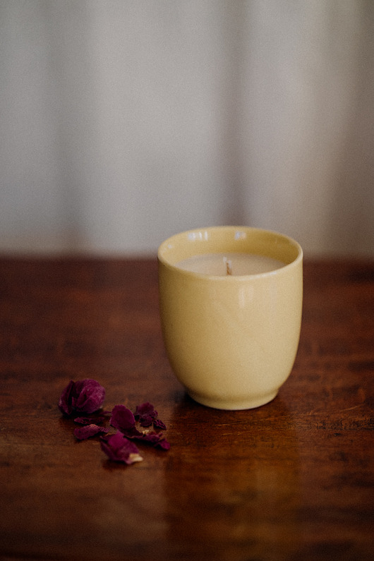 świece zapachowe Relaksacyjna świeca sojowa Vetiver Glow 180 ML