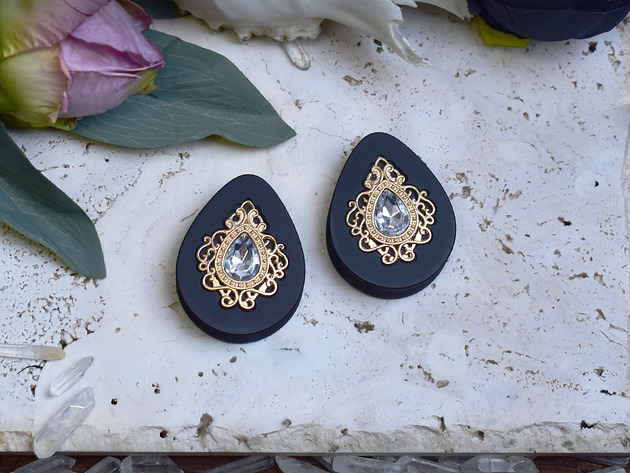 biżuteria różna Tunele do uszu 34-60mm / łezki z wiktoriańską ozdobą i kryształkiem