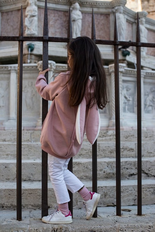 bluzy dla dziewczynki Bluza Brzoskwiniowy KRÓLIK  z Uszami
