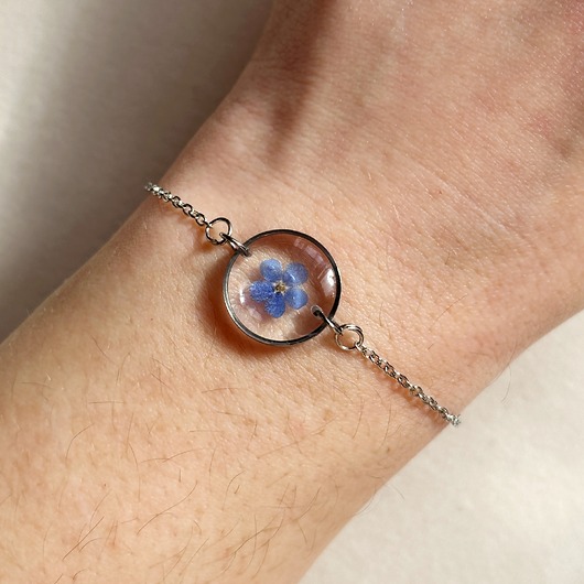 bransoletki z żywicy Bransoletka z kwiatami w żywicy