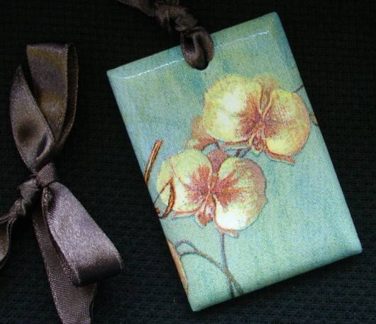 Kwiatowy Iris Szarooka