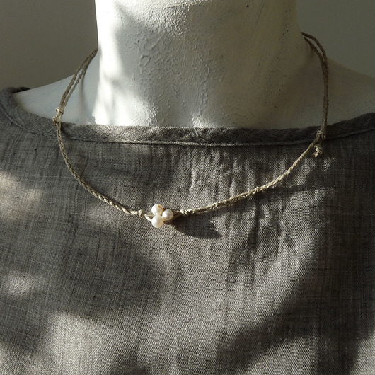 naszyjniki - inne Mniej znaczy więcej 016