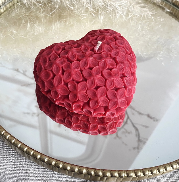 świeczniki i świece Świeca sojowa dekoracyjna "Rose Heart" 98x42mm jasny czerwony