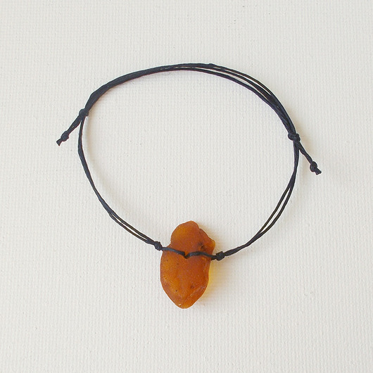 bransoletki na sznurku Surowy bursztyn No 6 Bransoletka