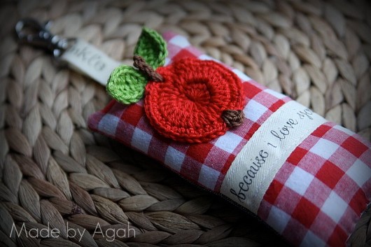Brelok  &quot;Because I love you&quot; z jabłuszkiem made by agah