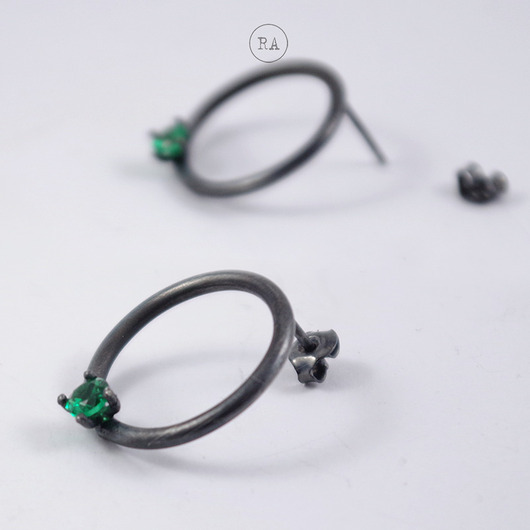 kolczyki srebrne Srebro z cyrkonią - kolczyki EMERALD oksydowane