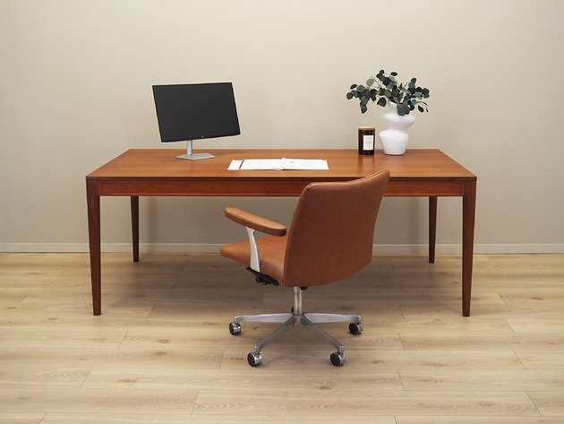 biurka Biurko tekowe, duński design, lata 70, Fritz Hansen, Finn Juhl