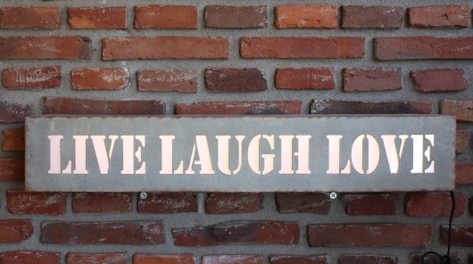 Szyld neonowy LIVE LAUGH LOVE MIA home