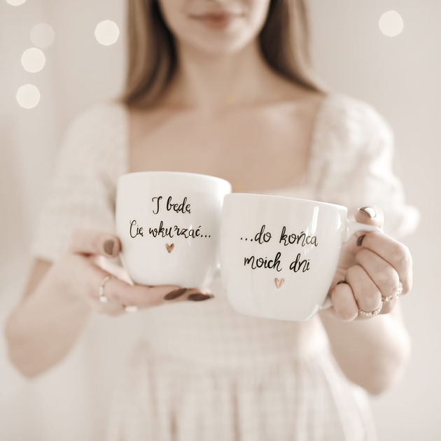kubki Zestaw 2 białych kubków porcelanowych 300 ml - motyw złotego serca dla pary n