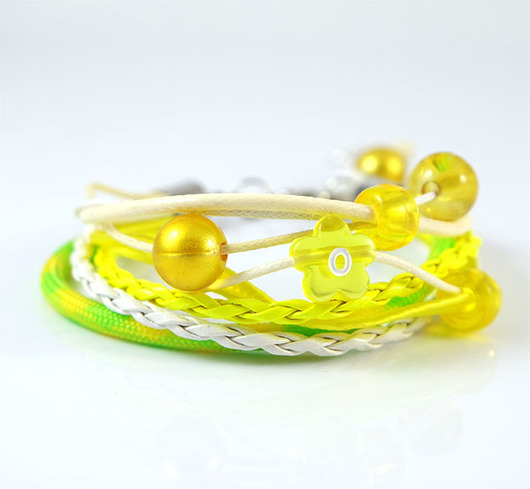 bransoletki na sznurku Bransoletka - O - żółta - rzemienie