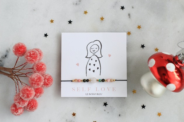 bransoletki na sznurku SELF LOVE - miłość i troska o samą siebie
