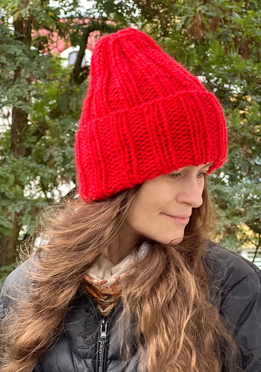 czapki damskie Zimowa wełniana czapka Buran 100% wełna z Peru karminowy czerwony