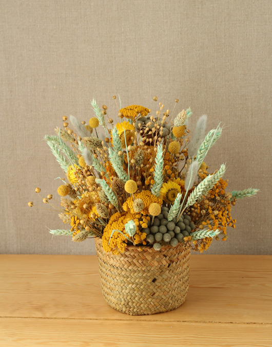 dodatki - różne Wiosenna dekoracja kwiatowa