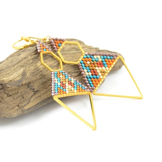 Geometric wings in orange Izziland