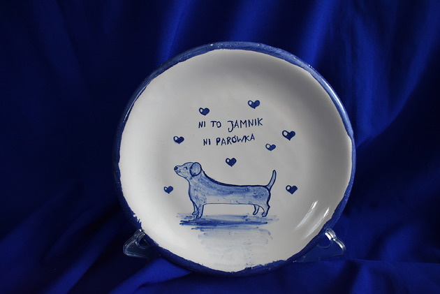 patery i talerze Talerz ceramiczny na ciasto "Ni to jamnik ni parówka"