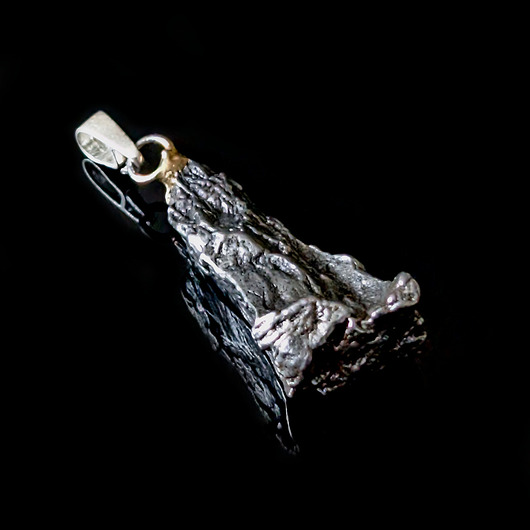 wisiory Kawałek kosmosu-  meteorytu