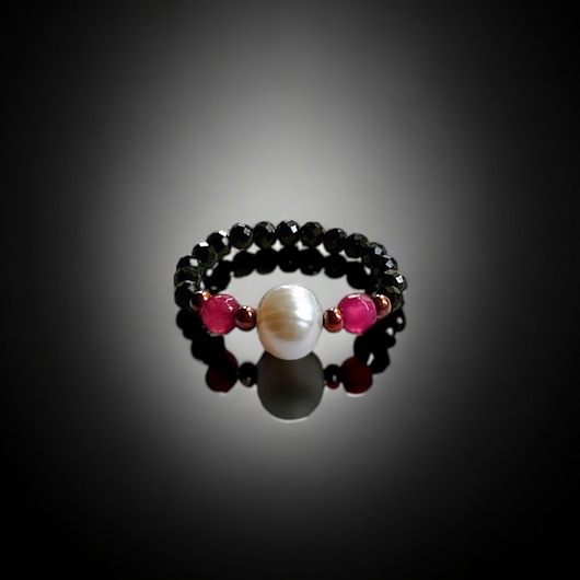 pierścionki elastyczne Pierścionek :: magenta :: perła, spinel i agat