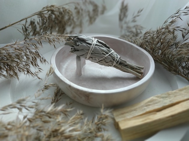 Podstawki pod kadzidełka Naturalne kadzidła z podstawką