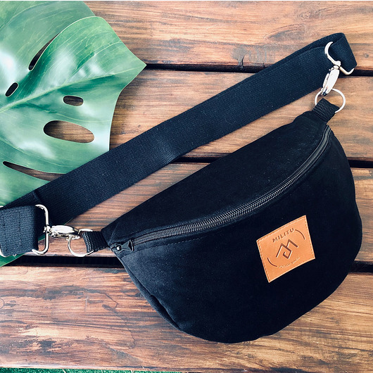 saszetka nerka Nerka / torebka z weluru Mili Belt Bag M - czarna