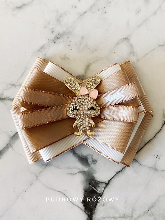 broszki Brosza  Wielkanocna z Zajączkiem WIOSNA