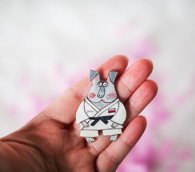 broszki Broszka zając  Judoka