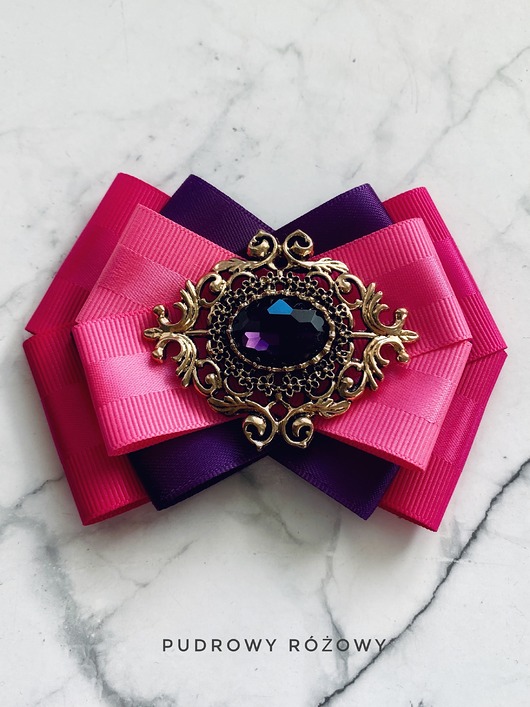 broszki Niesamowita Brosza z fioletowym kryształem New
