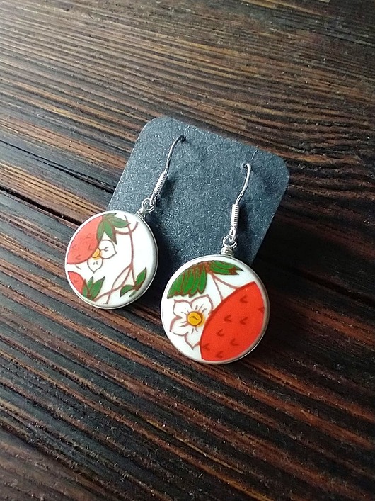 Kolczyki ceramiczne w truskawki biżuteria z talerzy