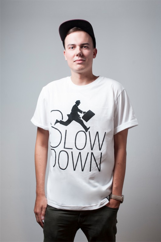 Męski T-shirt SLOW DOWN Hi everybody