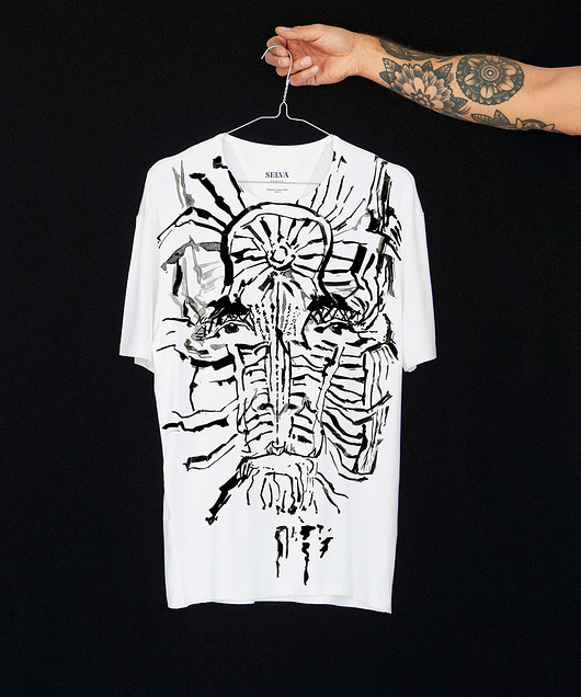 Chin tattoo  White Men's T-shirt SELVA