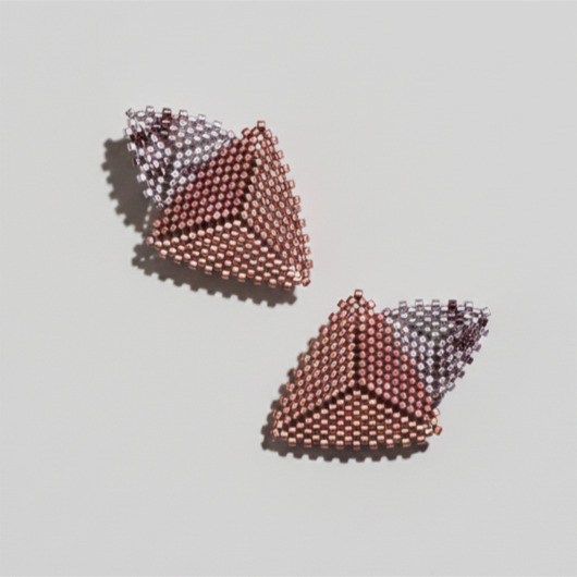 kolczyki szklane Trójkątne różowo-fioletowe kolczyki