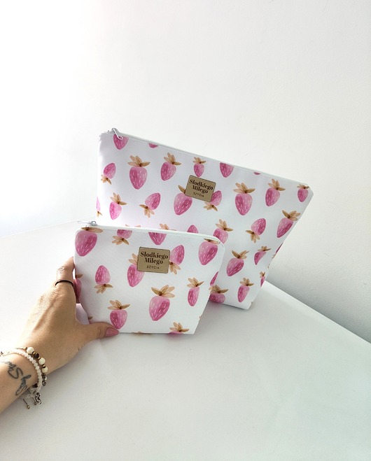 kosmetyczki Duża Kosmetyczka Strawberry Light