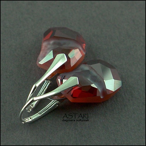 EXCLUSIVE kryształ SWAROVSKI - RED MAGMA Astari