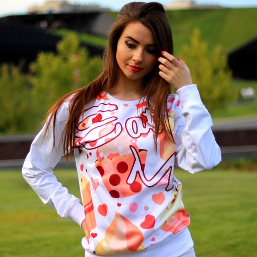 Bluza z nadrukiem 3D Eat Me beyounique