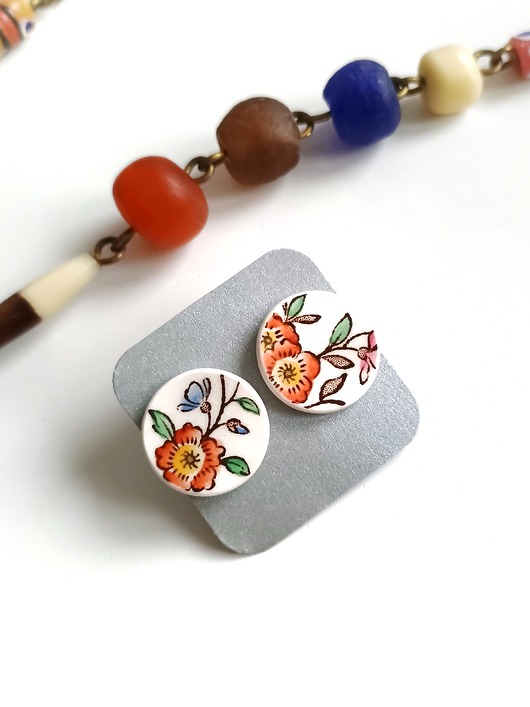 kolczyki ceramiczne Kolczyki ceramiczne w kwiatowe wzory