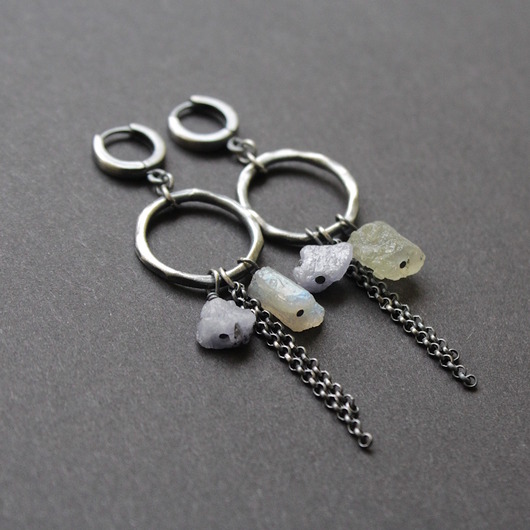 kolczyki z kamieniami Kolczyki zamrożone minerały