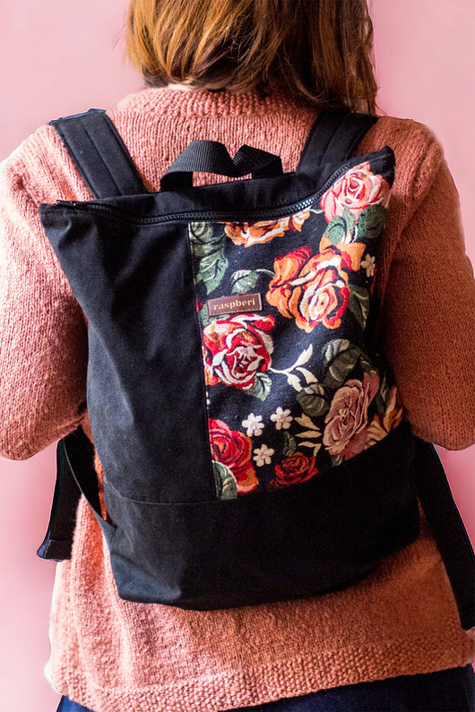 plecaki Czarny plecak kurierski patchwork w kwiaty