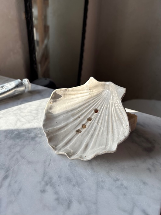 mydelniczki Ceramiczna Mydelniczka z Odpływem Muszelka Muszla Biała Matowa