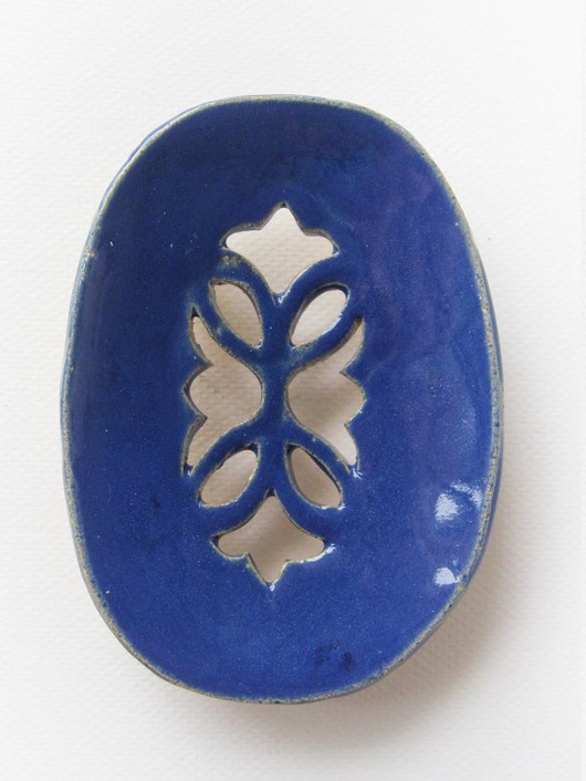 mydelniczki Ceramiczna mydelniczka z ażurowym wzorem