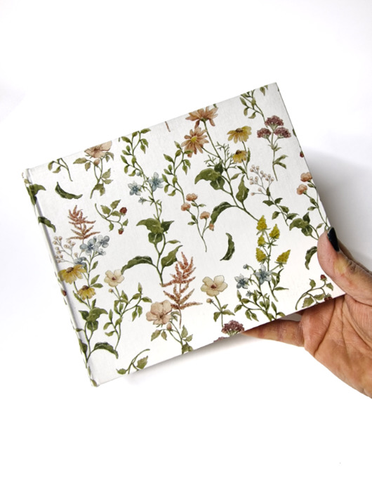 notatniki i albumy Album na zdjęcia Wiosenna łąka 17x21 cm 42 białe strony