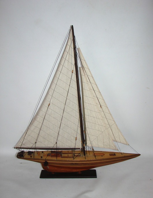 figurki i rzeźby Drewniany model jachtu