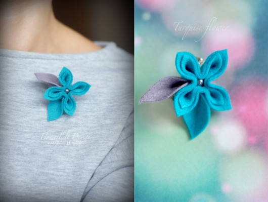 Turquise mini brooch FlowerFelt Design