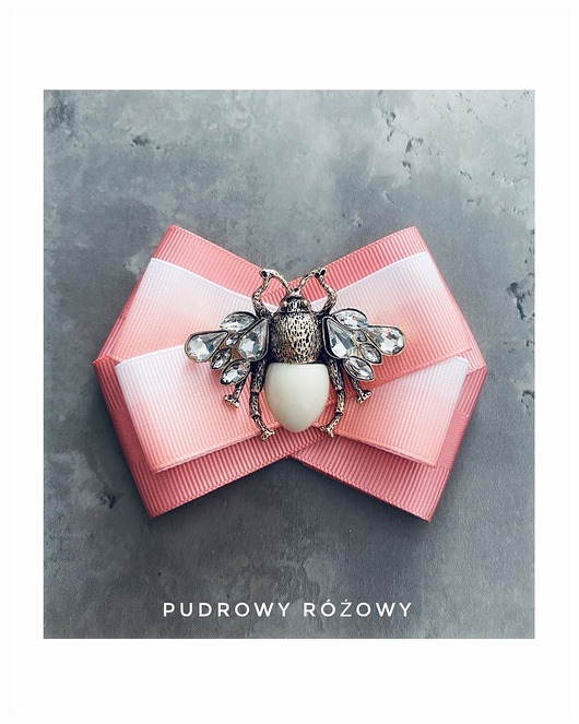 broszki Brosza Pink Peach   z Robalem z kryształków