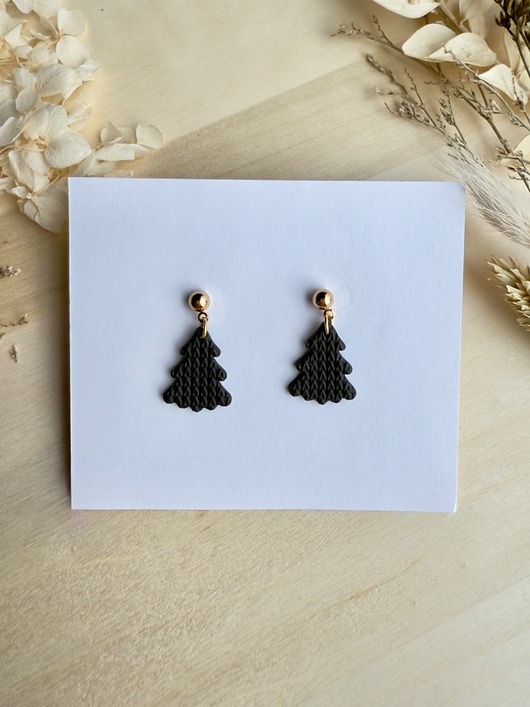 kolczyki z masy plastycznej Kolczyki Choinki sweterkowe - czarne