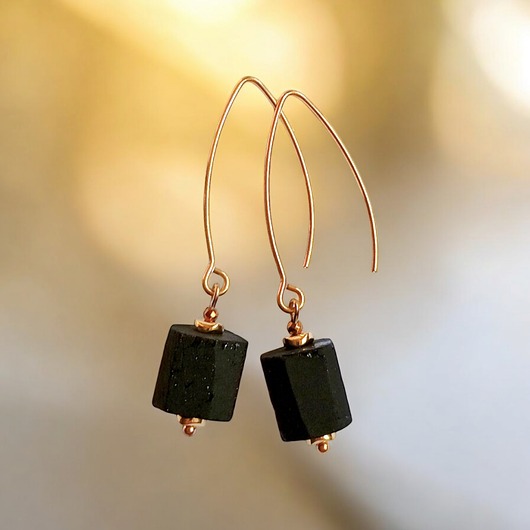 kolczyki z kamieniami Turmalin surowy : kolczyki długie : glam