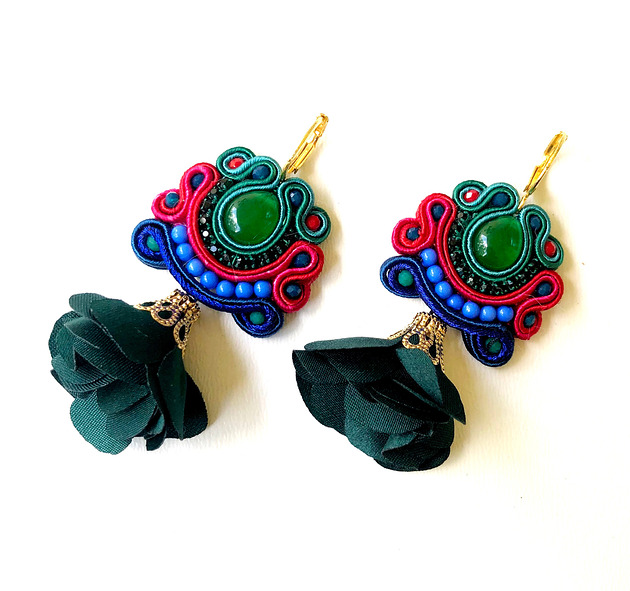 kolczyki soutache Sutaszowe kolczyki GREEN  z kwiatami