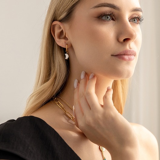 kolczyki - inne Kolczyki z masy perłowej  srebrna stal szlachetna